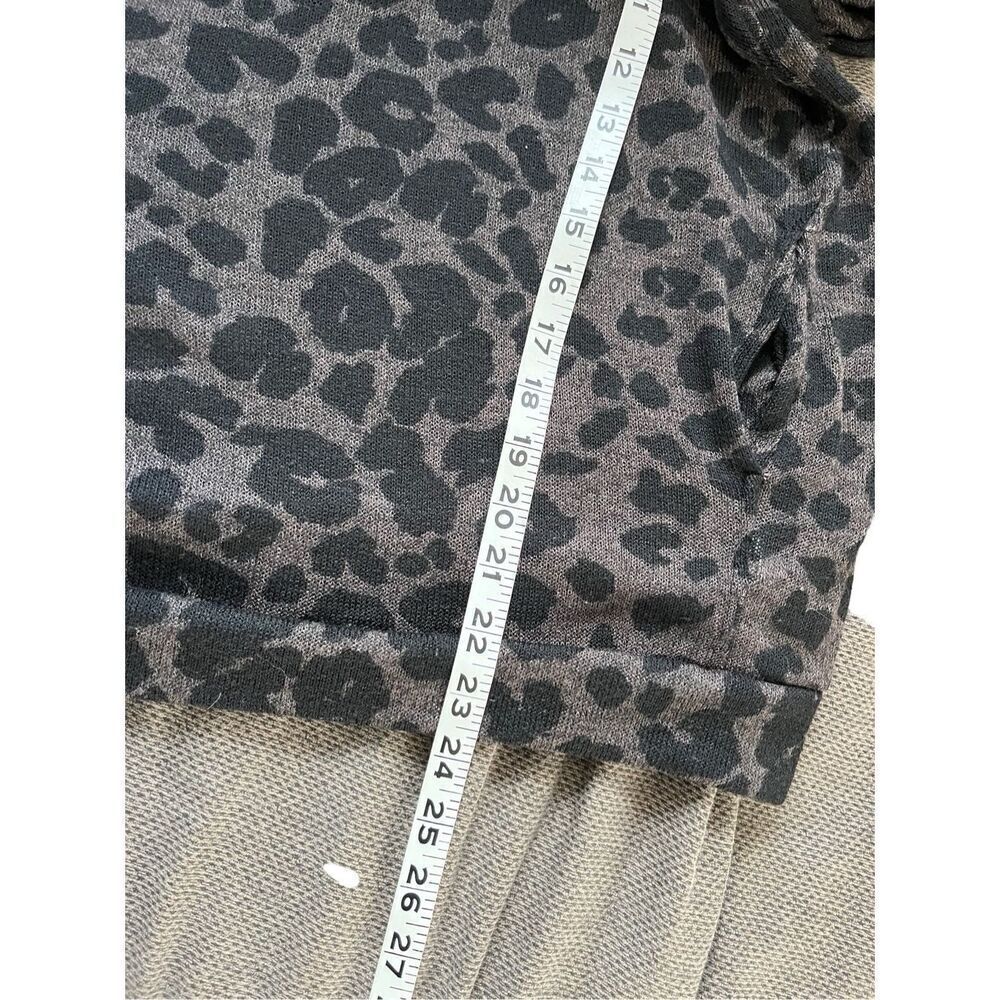 Perfect Peach black and gray leopard print slouch neck pullover - M - Picture 4 of 8